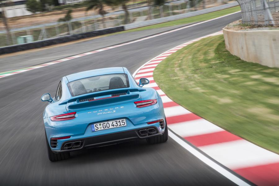  Porsche 911 Turbo S Coupe 2016 года  (WW) (фото 25 из 30)